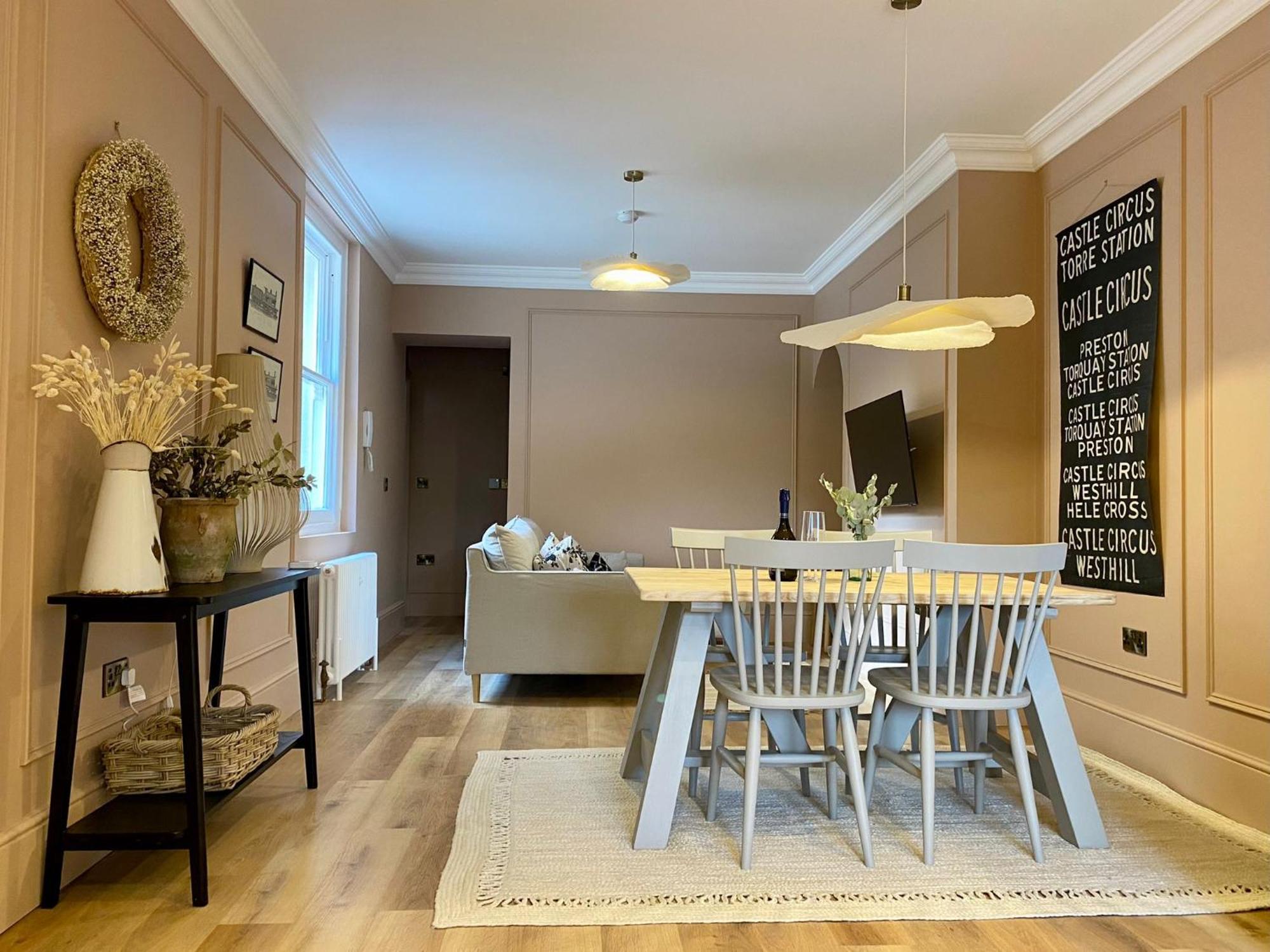 Railway House By Chateau Anna Apart-hotel *